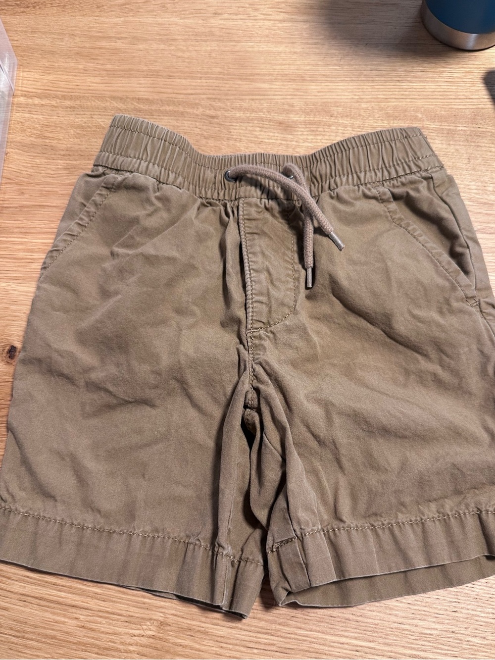 GAP Men's Drawstring Athletic Shorts - Olive
